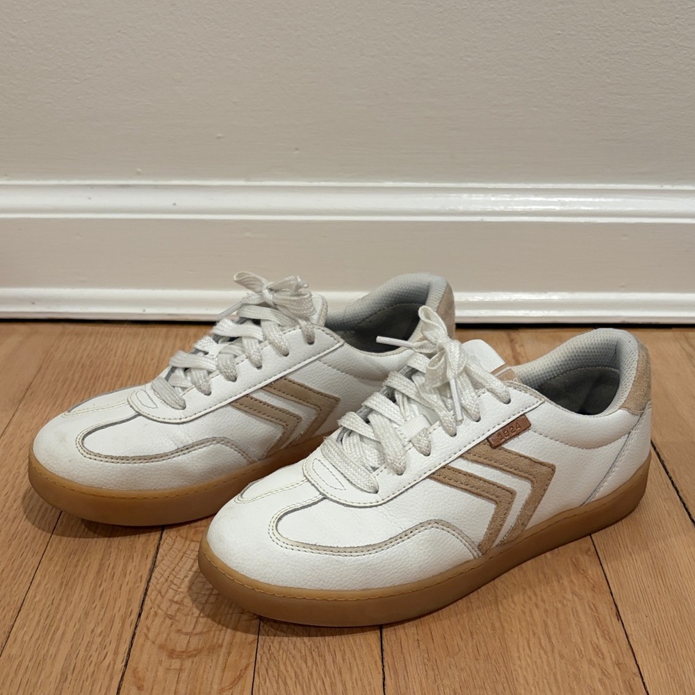 Dr. Scholl's White Leather Sneakers